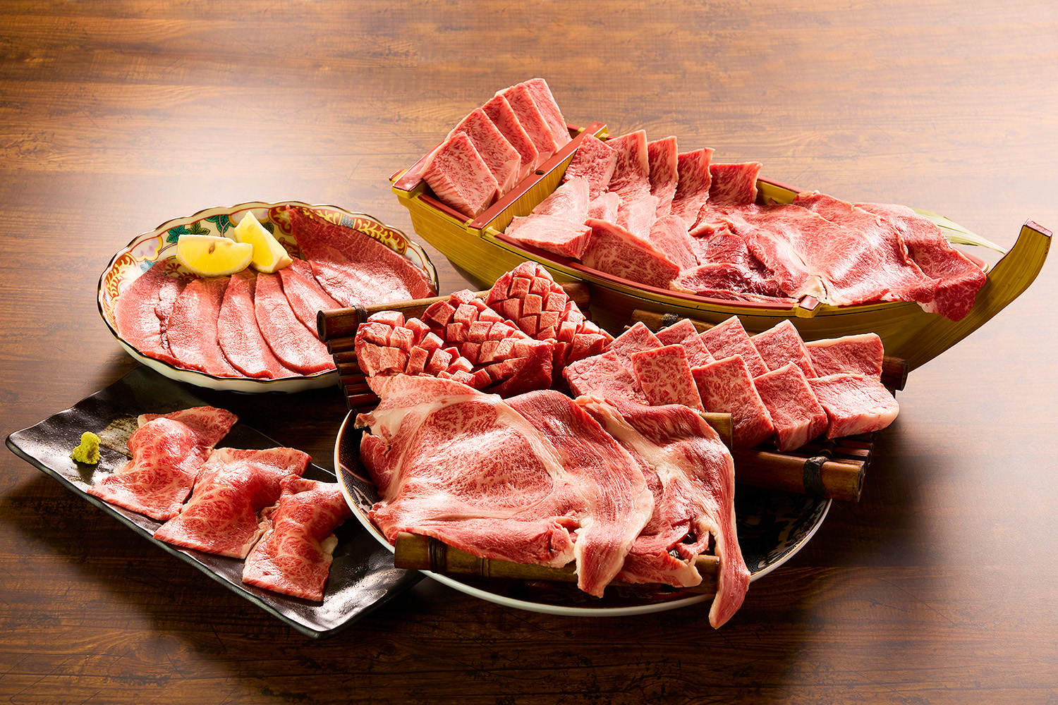 お肉料理の盛り合わせ